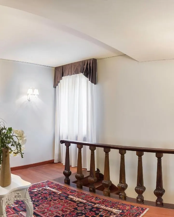 Rialto Canal View With Terrace And Balcony By Wonderful Italy Venedik İtalya